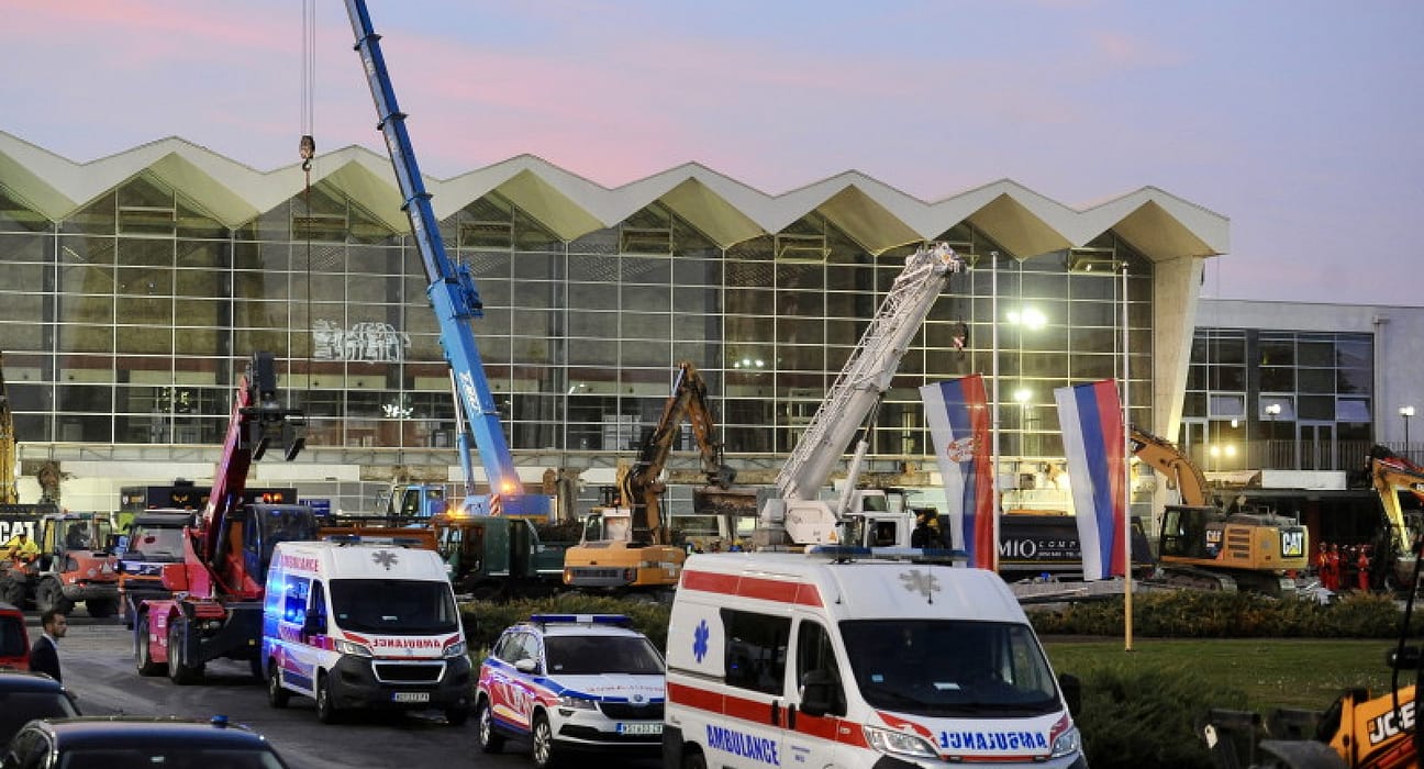 Arestări în Serbia, în urma tragediei de la Novi Sad, la aproape un an de la eveniment