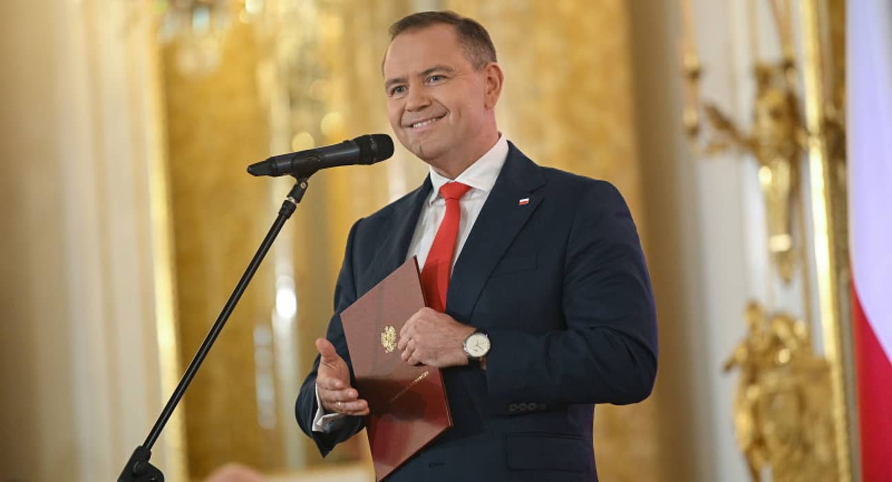 Donald Tusk, deranjat că Trump a cerut ca Nawrocki, președintele suveranist, să reprezinte Polonia în videoconferința cu principalii lideri europeni