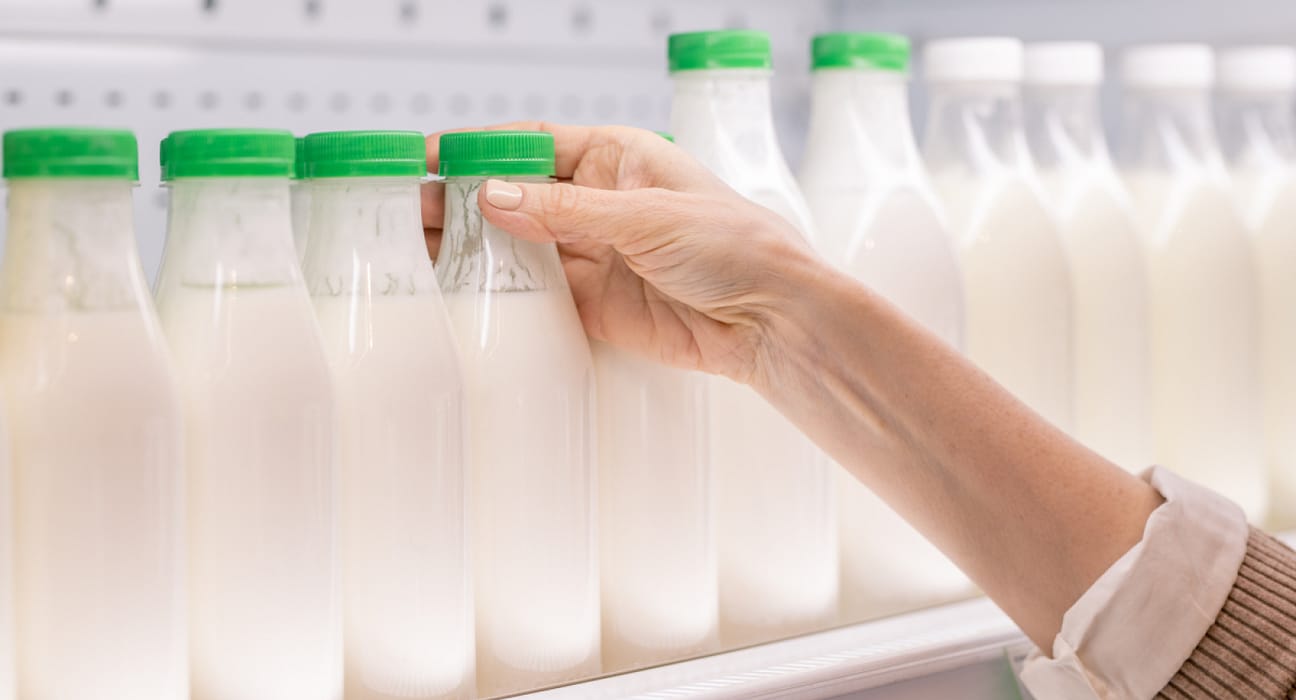 Napolact, în mâinile unui oligarh apropiat de Viktor Orbán. Burduja: Motiv de îngrijorare pentru securitatea României