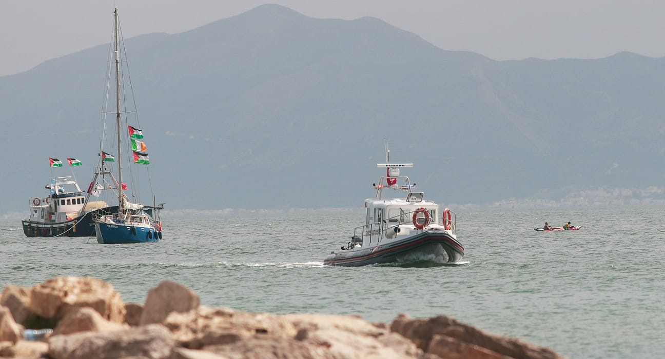 Cei peste 400 de militanţi ai flotilei pentru Gaza au fost reţinuţi de forţele israeliene