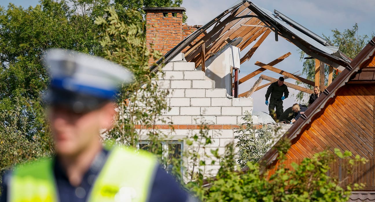 Dronă rusească în Polonia sau rachetă a unui avion NATO? Ce am găsit la fața locului