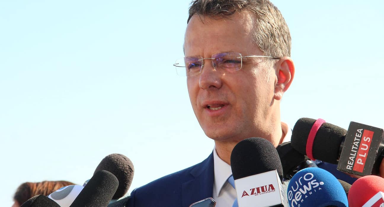 România nu va intra în război, afirmă ministrul Apărării, care denunță că e „foarte multă dezinformare ce vine pe filieră rusească”