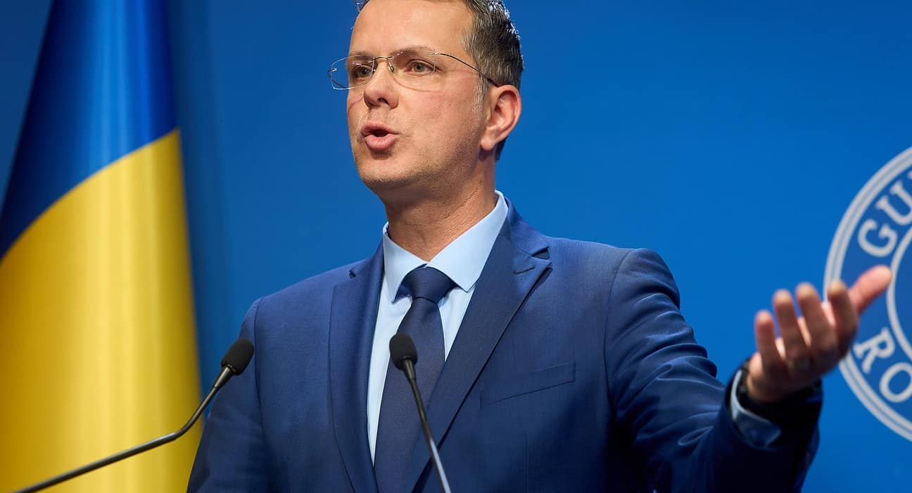 Ministrul Apărării spune că discuția coaliției despre salariile militarilor „nu s-a tranșat în niciun fel”. „S-ar putea să ne trezim vecini cu Putin”