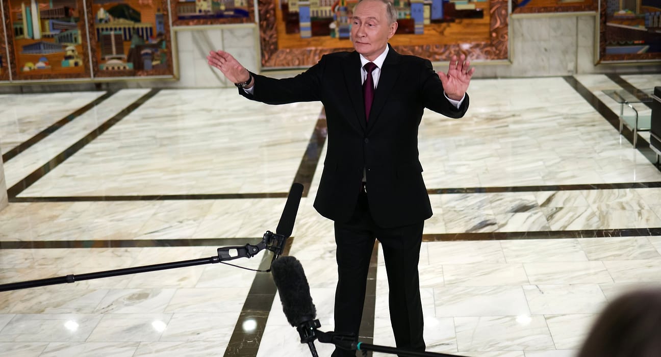 După atacurile ucrainene din Marea Neagră asupra tancurilor petroliere rusești, Putin amenință că va recurge la „soluția cea mai radicală”