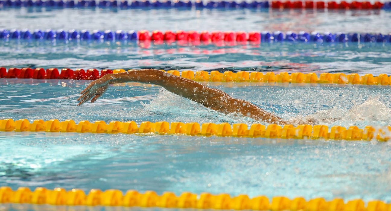 Sportivii români care s-au calificat, joi, în finale la Campionatele Europene de înot în bazin scurt