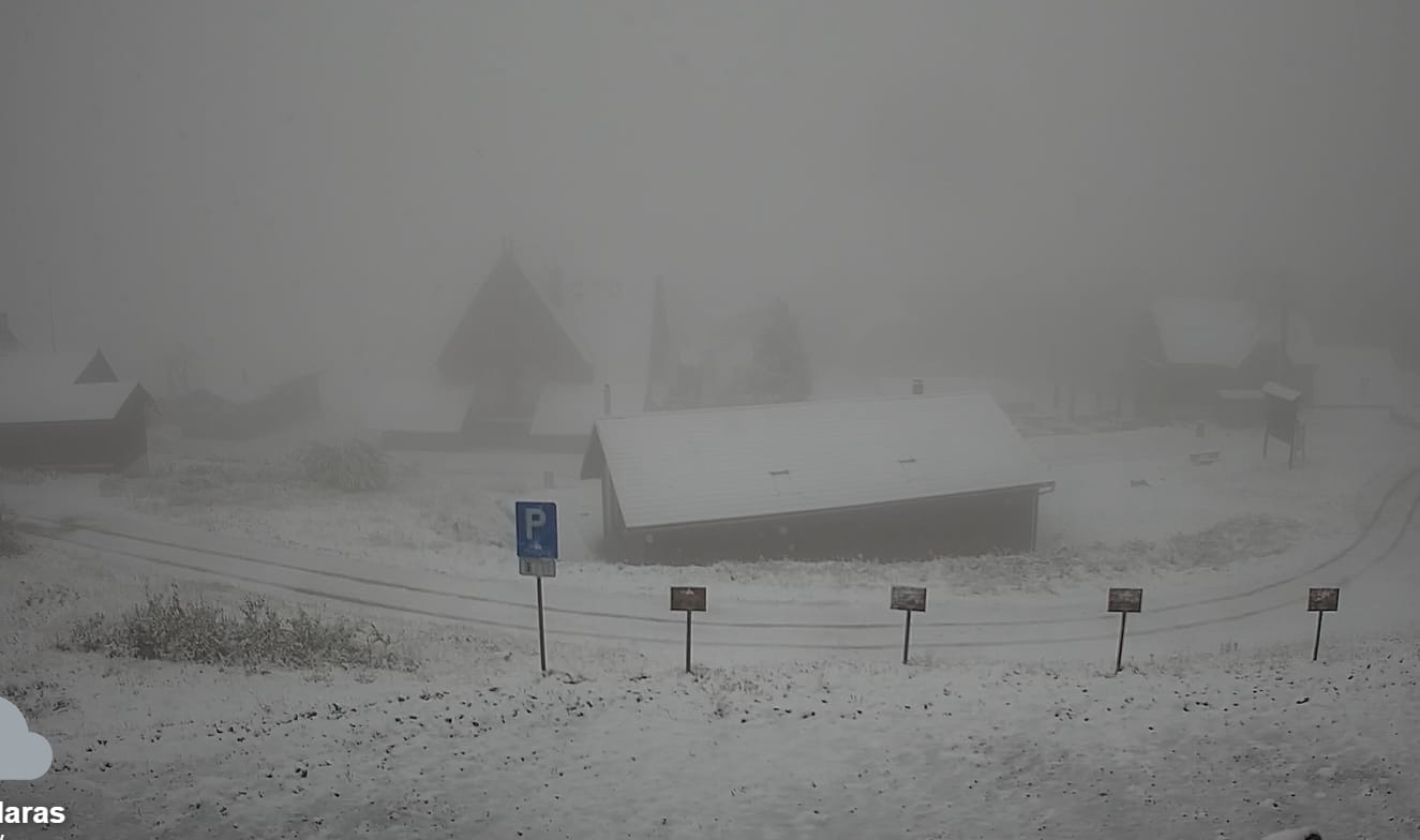 VIDEO. Ninge ca-n povești în câteva localități și zone montane din România