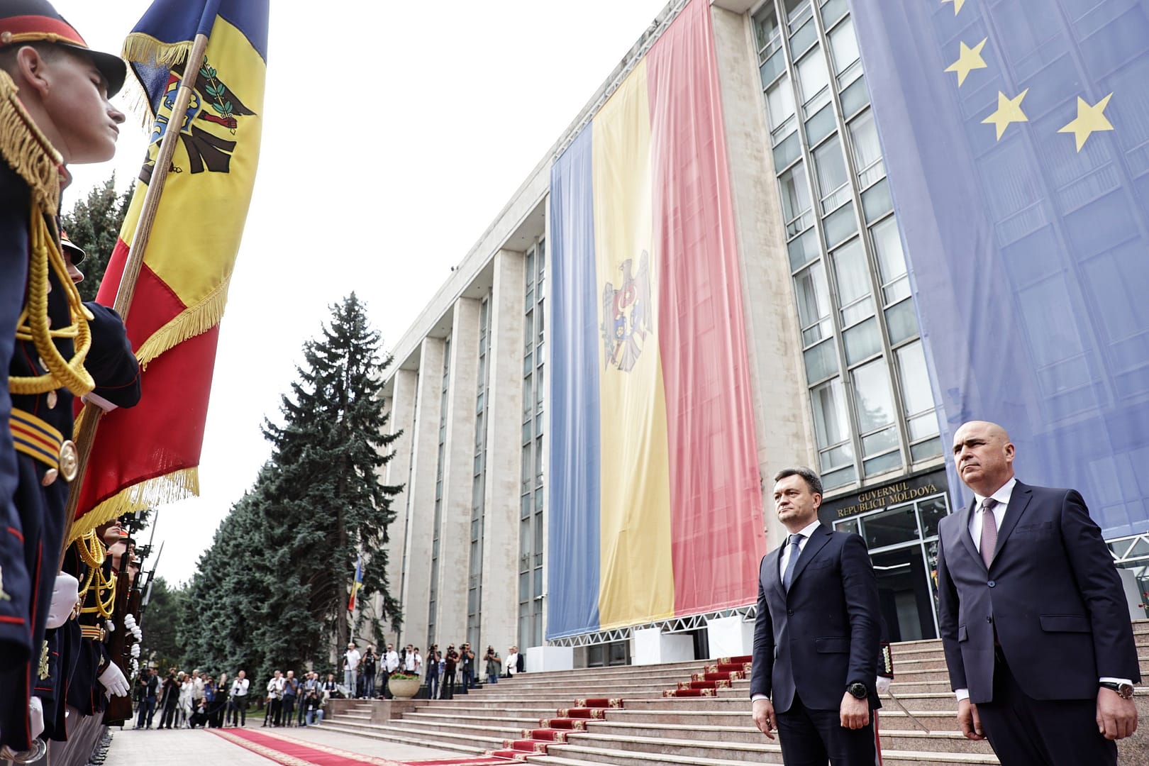 VIDEO Ilie Bolojan, prima vizită în calitate de premier în Republica Moldova. A fost primit de omologul său Dorin Recean