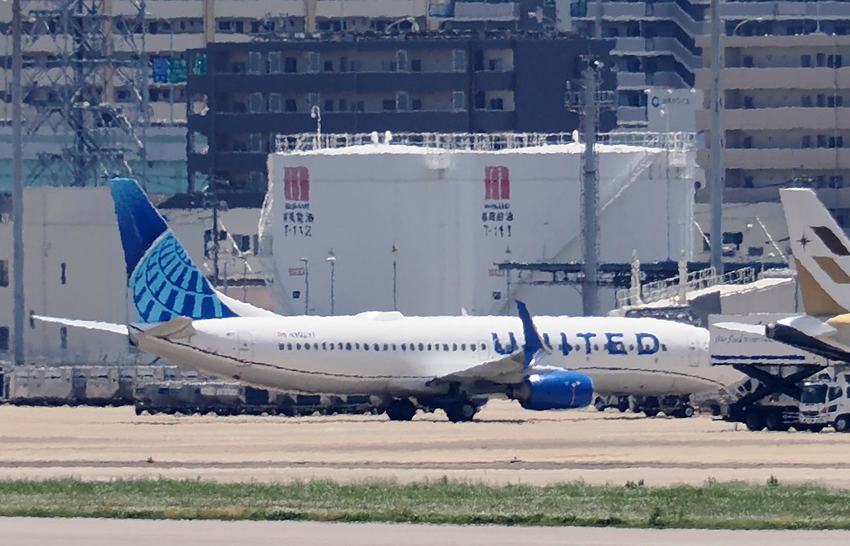 Un avion Boeing 737 a aterizat de urgență în Japonia după ce la bord a fost semnalat un incendiu