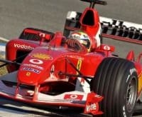 Poate ajunge la tribunal! Fostul pilot cere 64 de milioane de lire sterline