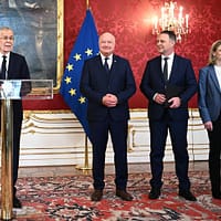 Extrema-dreaptă din Austria, lăsată în afara guvernului. Trei partide democratice se apropie de un acord