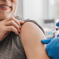 Descoperire în medicină. Vaccinul împotriva herpesului zoster reduce riscul de boli cardiovasculare