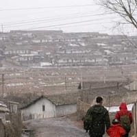 Muncitorii nord-coreeni trimiși în Rusia de Kim Jong-un lucrează în condiții de sclavie modernă. „Lucrează noaptea, pe întuneric, fără echipamente de protecție adecvate“