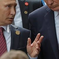 De ce Putin nu este marele maestru al șahului tridimensional, așa cum îl prezintă unii. Totuși, știe exact ce fel de lingușeli să folosească, ce ispite să ofere