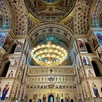 Cum arată interiorul Catedralei Naționale după înlăturarea schelelor. Patriarhul Ecumenic și Patriarhul României vor sfinți lăcașul în luna octombrie