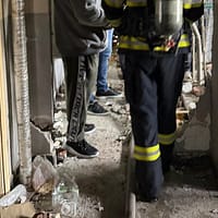 Explozie urmată de incendiu într-un bloc din orașul Balș. Două victime cu arsuri. A fost activat Planul Roșu