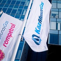 KazMunayGas pregătește o vânzare majoră în Europa. Rompetrol, în centrul tranzacției