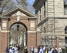 Mărturia unui student român la Harvard după decizia administrației Trump: „Toată lumea e șocată”