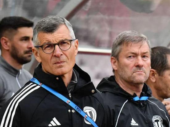 SuperLiga: Universitatea Cluj înscrie trei goluri în inferioritate numerică și o învinge pe Dinamo. Trupa lui Sabău e la un pas de Europa