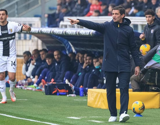 Cristian Chivu debutează ACUM ca antrenor în Serie A, în Parma -0. Bonny transformă cu precizie o lovitură de la 11 metri