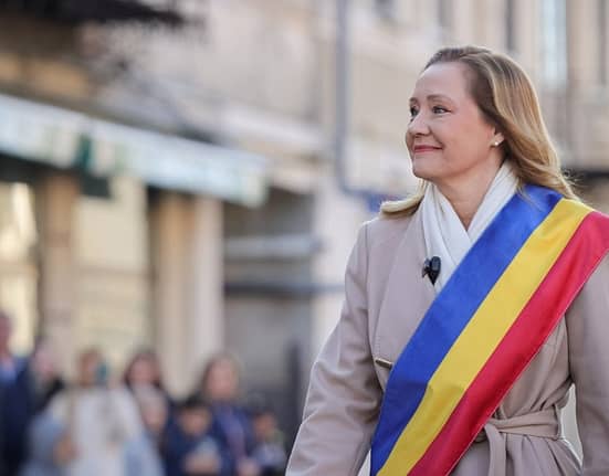 Candidații la președinție s-au dat peste cap și s-au transformat în experți în politică internațională. România, victima acestui amatorism