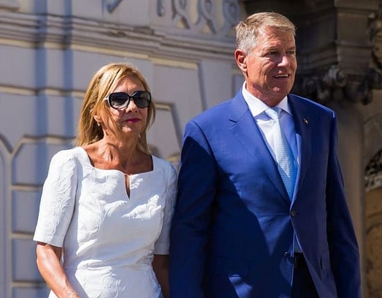 Ministrul Finanţelor consideră că procedura de recuperare de la familia Iohannis a sumelor încasate din chirii este una „extrem de complicată”