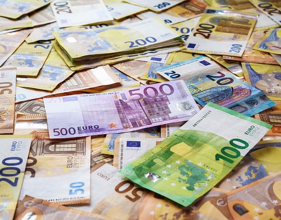 Multinaționalele care vor fi obligate să dea o garanție de 1 milion de euro statului român. Modificarea se află pe masa lui Ciolacu, astăzi