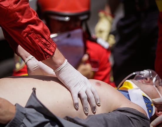 Moartea domnului Lăzărescu: Un bărbat care a făcut stop cardiac de 4 ori în 3 ore a murit plimbat între spitale pentru că nu a avut cine să-i monteze un stent într-un spital județean
