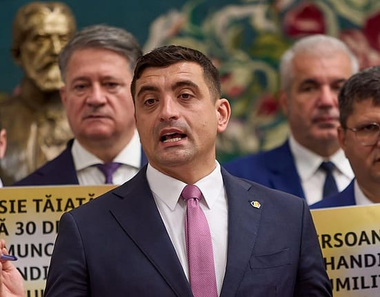 George Simion, atacat în The Telegraph după ce a amenințat că va anula un tratat de apărare cu Marea Britanie dacă ajunge președinte