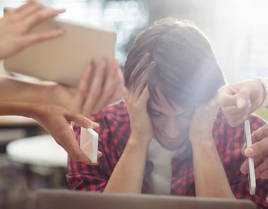 Bătaia e ruptă din școală. Și bullying-ul. Elevii și profesorii sunt atacați în unitățile de învățământ