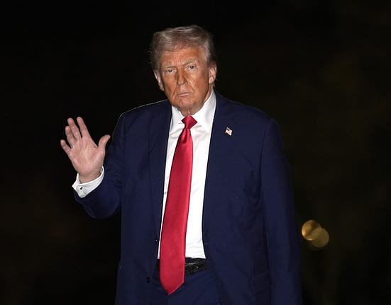 Trump promite un acord pentru TikTok: „Mi-aș dori să rămână în viață”