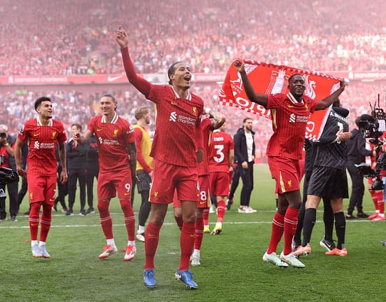 Liverpool, ”regina Angliei”! ”Cormoranii” au devenit matematic campioni după ce au umilit-o pe Tottenham