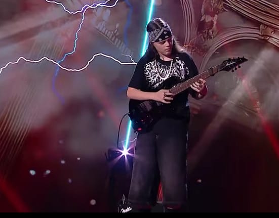 Patrick Nicoară, chitaristul de doar 12 ani de la „Românii au Talent”, în lacrimi după moment. Andi: „Un rocker adevărat nu cedează”