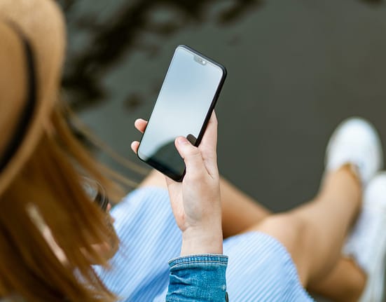 Atenţie la ofertele „prea bune ca să fie adevărate”! O nouă fraudă online folosește numele unui brand pentru a-ți goli contul bancar