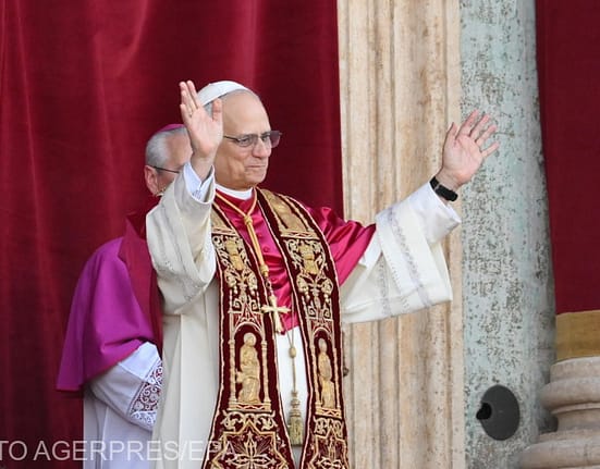 Noul papă se întoarce în Palatul Apostolic, renunțând la simplitatea aleasă de Francisc