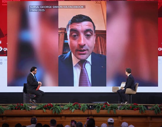 Fugi, George, fugi! Cum să fii un Iohannis al II-lea care se ascunde de frică, nu de scârbă