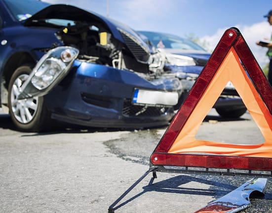 Accident devastator pe DN2: Mașini avariate și șase persoane implicate, printre care și copii