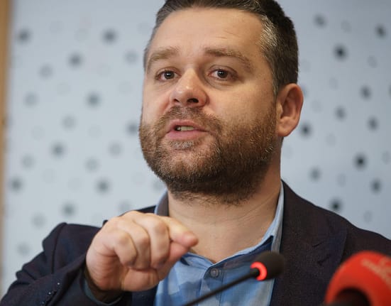 Cum va arăta noul guvern și cât de mare e riscul să crească taxele? Prim-vicepreşedintele liberal Ciprian Ciucu vine la HotSpot Live, de la 11.00