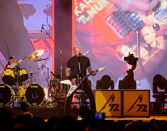 ANPC verifică dacă biletele la concertul Metallica s-au vândut legal / Cât au costat biletele