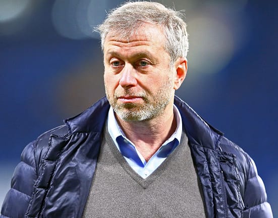 Cazul straniu al celor 2.5 miliarde de lire blocate de UK, după ce Roman Abramovich a vândut Chelsea: „Le dăm cauzelor umanitare din Ucraina”