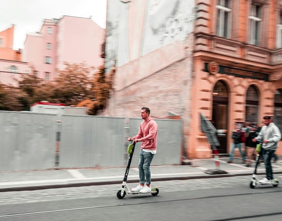 Trotinetele electrice, risc uriaș pe șosele. Titi Aur dă exemplul Țărilor de Jos: Acolo e pericol public. Se confiscă direct