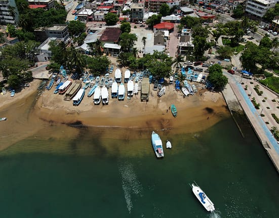 Un uragan major se apropie de coasta Mexicului și riscă să lovească țărmul în această noapte / Autoritățile evacuează stațiunile turistice