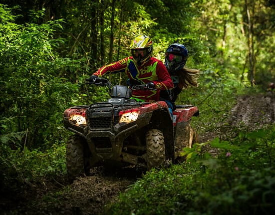 De ce este ATV-ul printre cele mai periculoase vehicule. Riscurile la care te expui când te urci pe „monstruleț“ / video