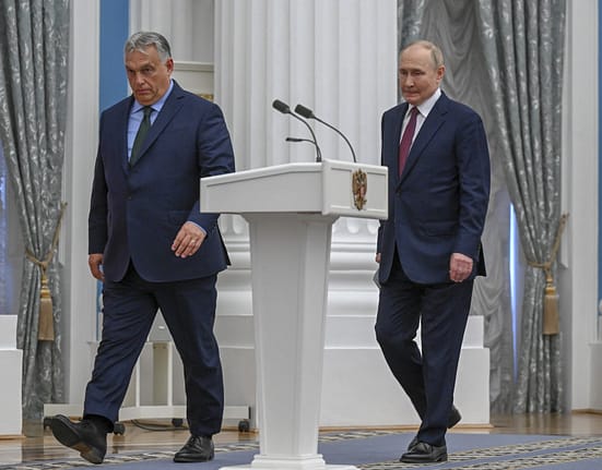 Diplomatul de top al lui Putin îndeamnă Ungaria să sprijine Rusia în Ucraina. „Putem uni eforturile în acest sens”