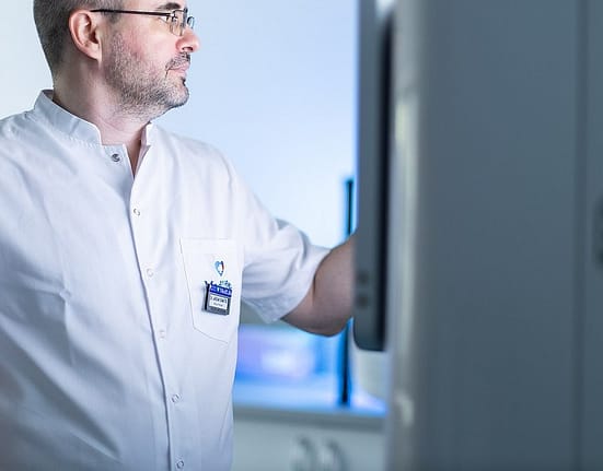 Premieră în România. MedLife aduce cea mai avansată tehnologie de secvențiere și pregătește un program amplu de testare genetică