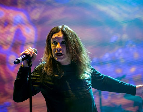 Cum a ajuns Ozzy Osbourne să fie supranumit „Prințul Întunericului”