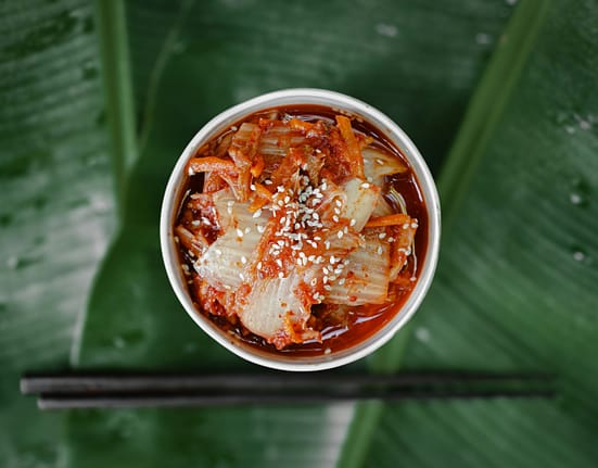 Kimchi făcut acasă, cu gust românesc: superalimentul asiatic care îți transformă sănătatea