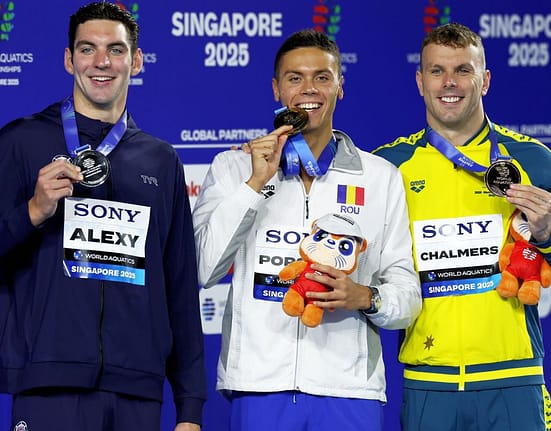 Îndemnul postat de David Popovici, după ce a devenit dublu campion mondial la Singapore: „Aceasta e victoria”