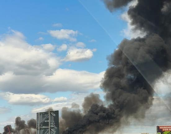 Trafic deviat de pe autostrada A2 din cauza unui incendiu de vegetație