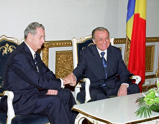 Întoarcerea regelui și „manipularea” lui Iliescu