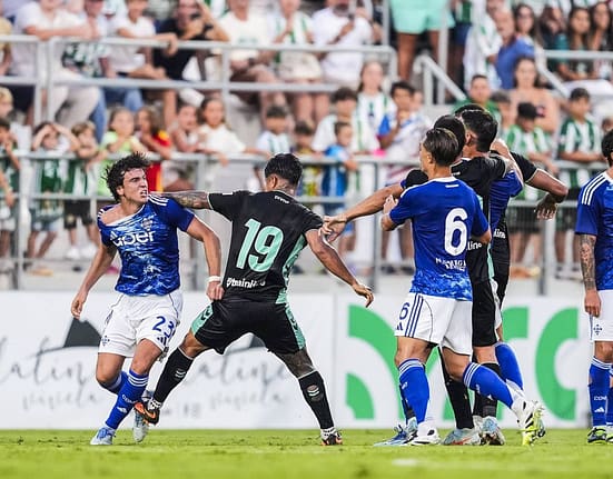 Pumni și haos în amicalul Betis